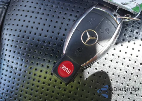 2008 Mercedes-Benz Cls 63 Amg z USA, uszkodzony, nr VIN WDDDJ77XX8A124573